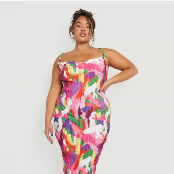 Boohoo Plus Dresses & Skirts - BOOHOO PLUS Size 18 Abstract Cowl neck dress